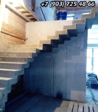 Бетонные лестницы для 2 этажа DSC_0093
