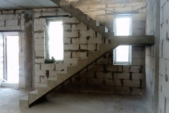 Бетонные лестницы для 2 этажа DSC_0121