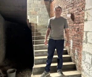 Железобетонная лестница в деревне Жаворонки