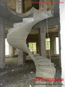 Винтовые бетонные лестницы на заказ 42