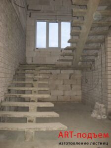 Лестницы на бетонных косоурах под ключ в Москве и Московской области 33