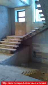 Лестницы на бетонных косоурах под ключ в Москве и Московской области 39