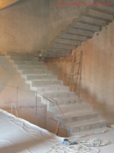 Маршевые лестницы для частного дома 3 Маршевые монолитные бетонные лестницы под ключ в Москве и Московской области 3